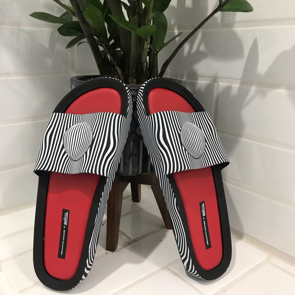 Melissa Beach Slide + Alexandre